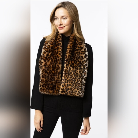 ZARA LIMITED EDITION LEOPARD FAUX FUR SCARF BRAND NEW WITH TAGS - Picture 5 of 7